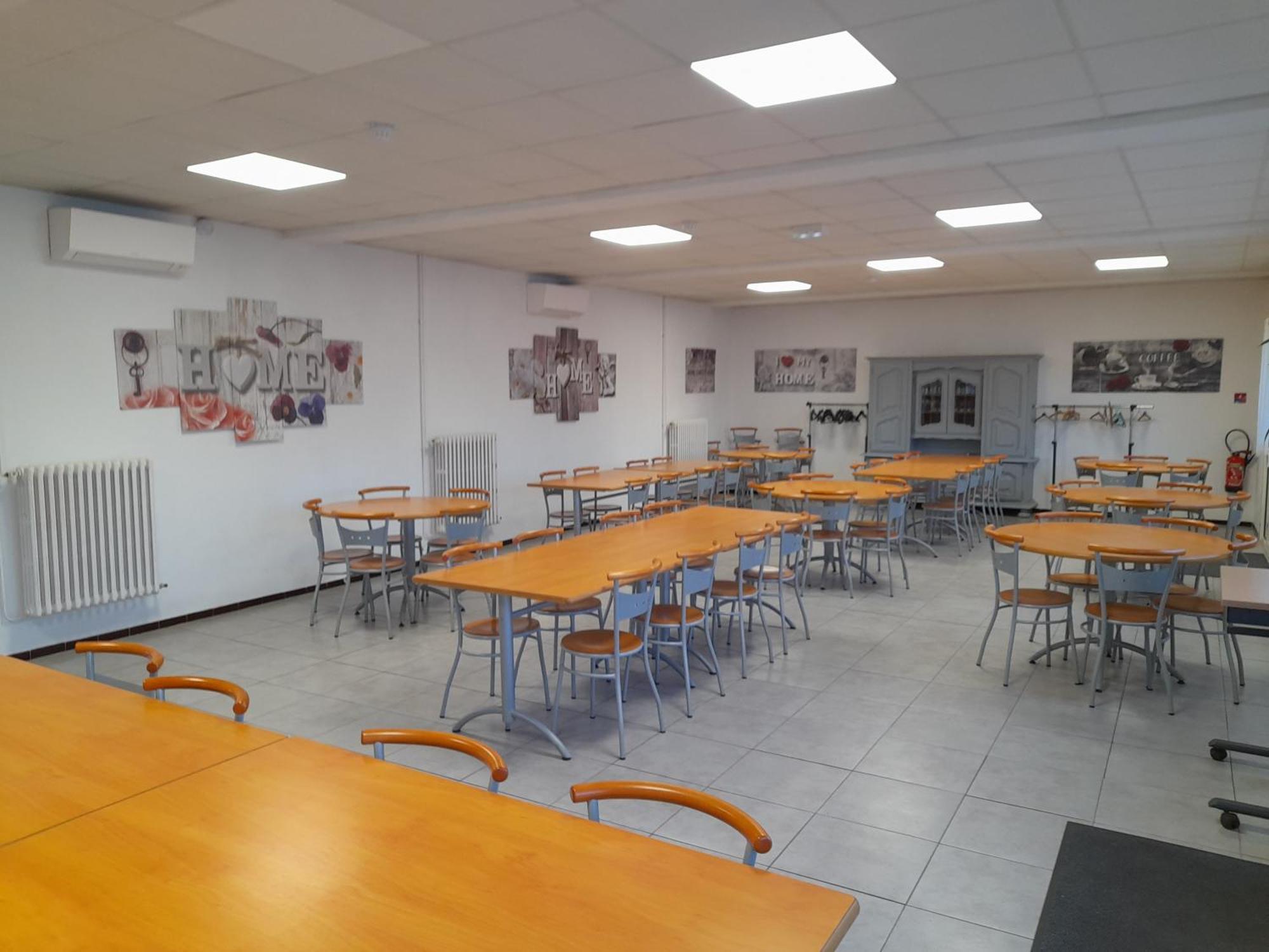 Centre Louis Ormieres Hotel Montauban Bagian luar foto